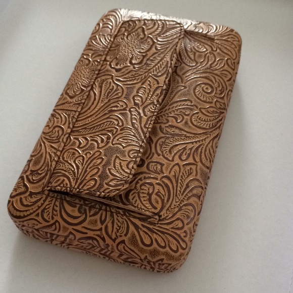 Pattern Leather Snap Flat Wallet - Picture 1 of 4